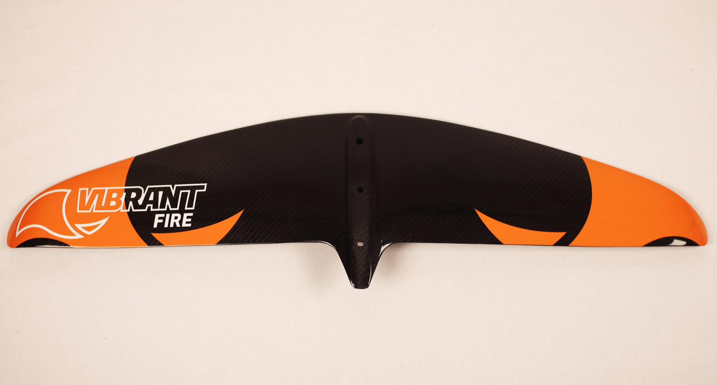VIBRANT SURF - 5´1´´brett og 940 foil tilbud