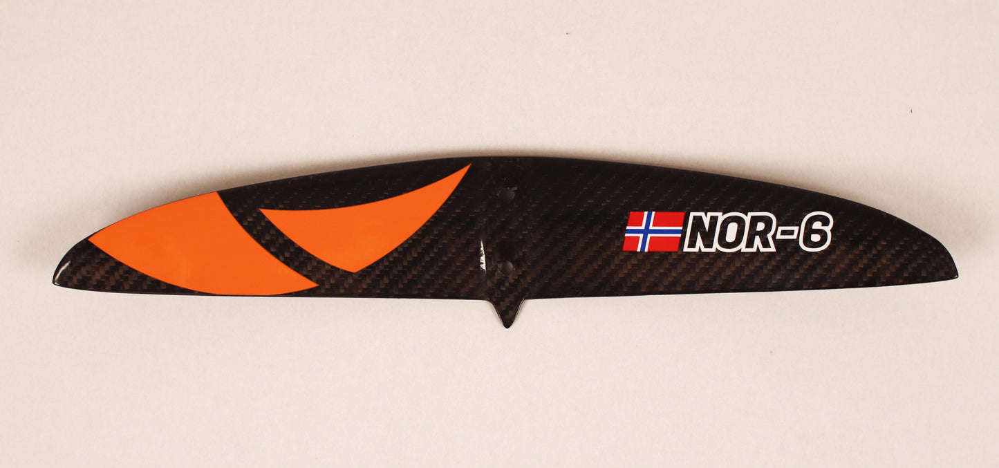 VIBRANT SURF - 5´1´´brett og 940 foil tilbud
