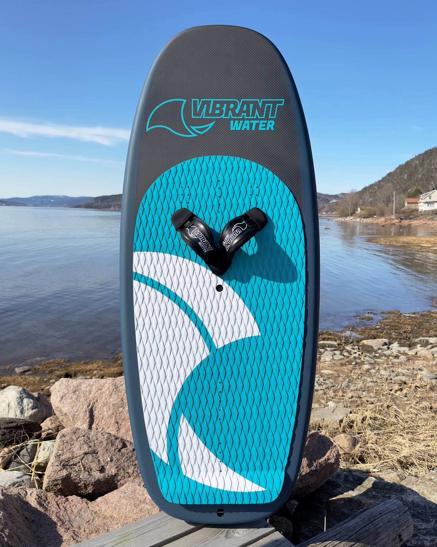 VIBRANT SURF - 5´1´´brett + 940 foil