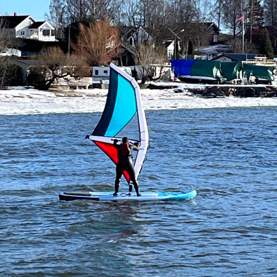 VIBRANT WIND - Inflatable windsurf sail